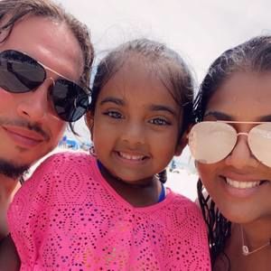 Meet your Posher, Mickey